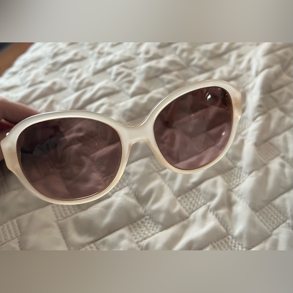 Coach Round sunglasses pinkish nude